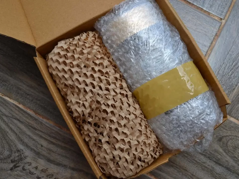 بسته‌ بندی مقرون ‌به ‌صرفه با نایلون حبابدار